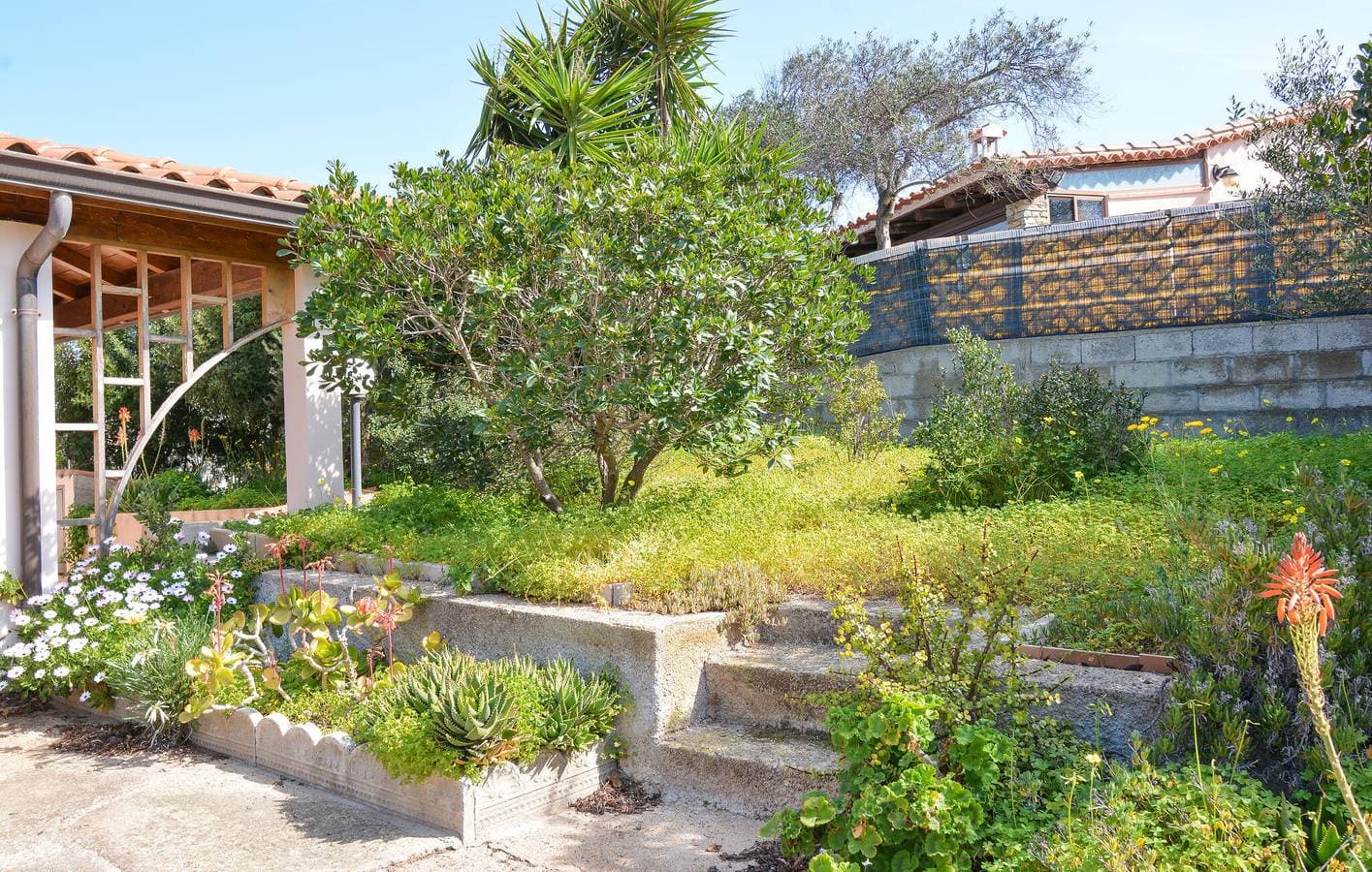 Foto 4 von 36: Gemütliche Strandwohnung mit AC, Parkplatz, Terrasse & WiFi
