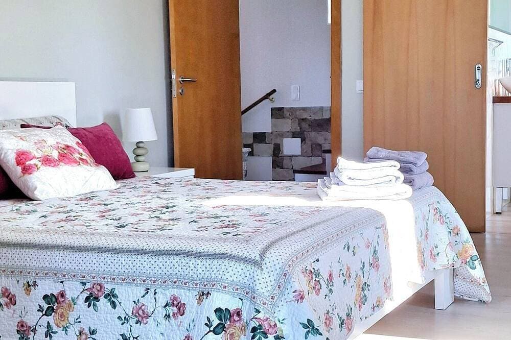 Foto 2 von 30: Wunderschönes renoviertes Steinhaus mit phänomenaal Aussicht #.