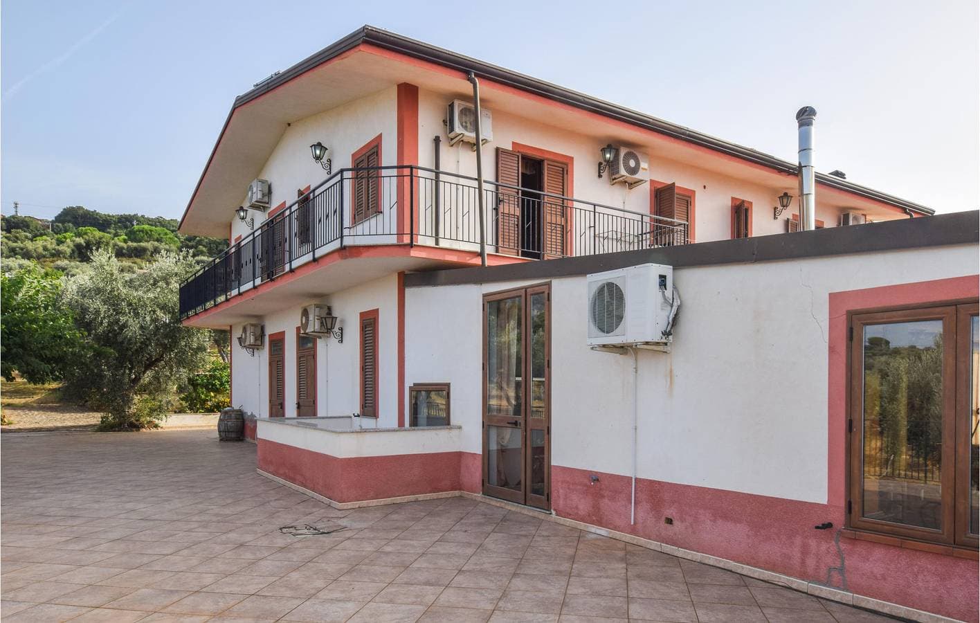 Foto 4 von 51: Apartment mit Meerblick, Pool, Parkplatz und WiFi