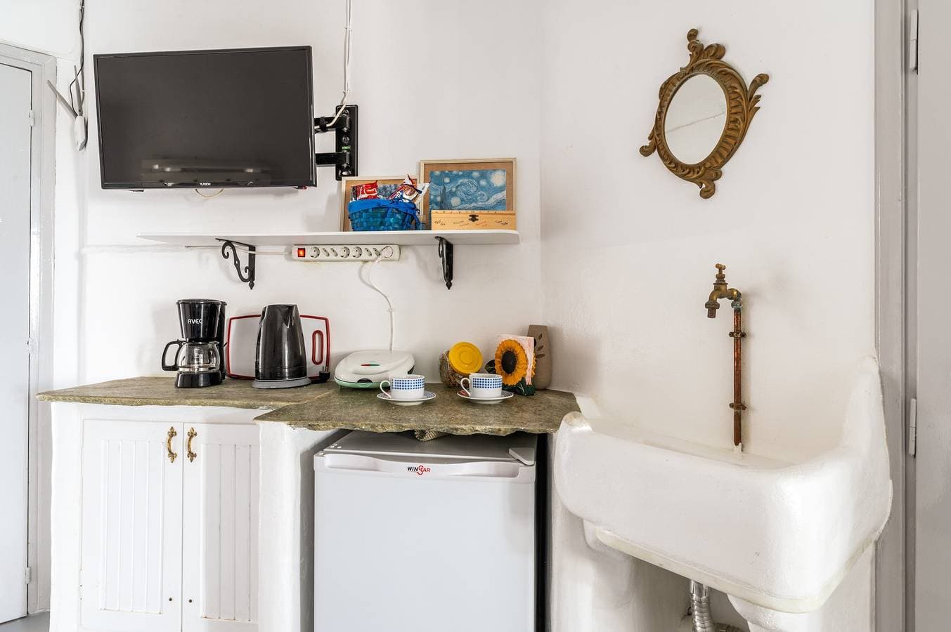 Foto 4 von 20: Ferienhaus 'Apano Vrysi Tinos 3' mit Gemeinschaftsterrasse, WLAN und Klimaanlage