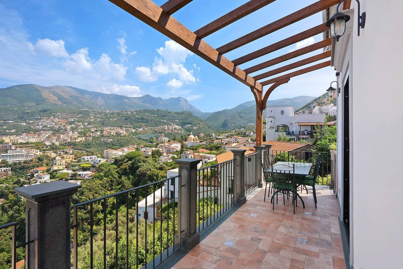 Foto 2 von 27: Ferienhaus "Casetta Punta la Guardia" mit Meerblick, privater Terrasse und Klimaanlage