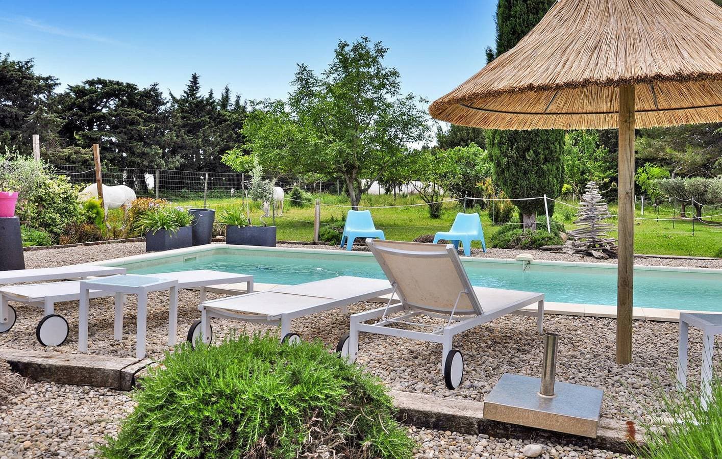 Foto 7 von 30: Stilvolle 160m² Wohnung, Pool & Parkplatz, nahe Rognonas