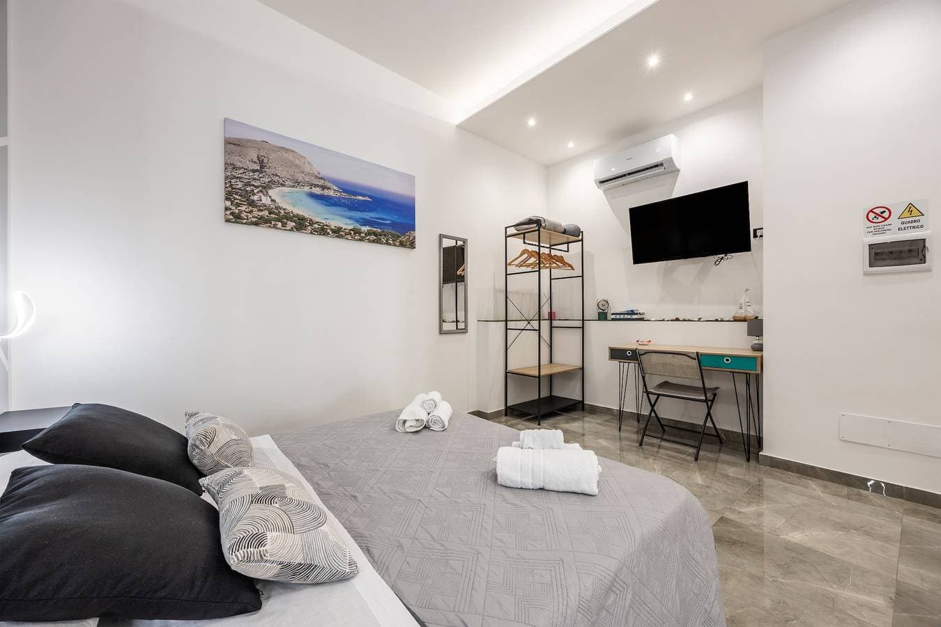 Foto 8 von 23: Ferienwohnung 'Onda Blu' mit Meerblick, Wi-Fi und Klimaanlage