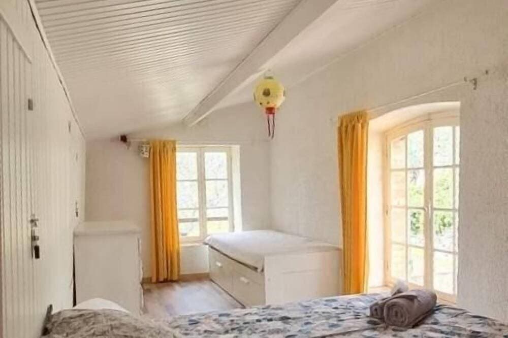 Foto 9 von 30: Provencal house with private pool