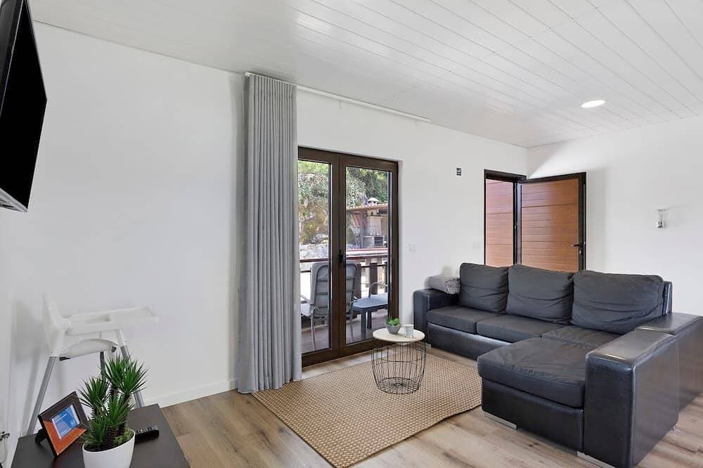 Foto 10 von 26: Ferienhaus 'Casa Das Camélias' mit Seeblick, WLAN und Klimaanlage