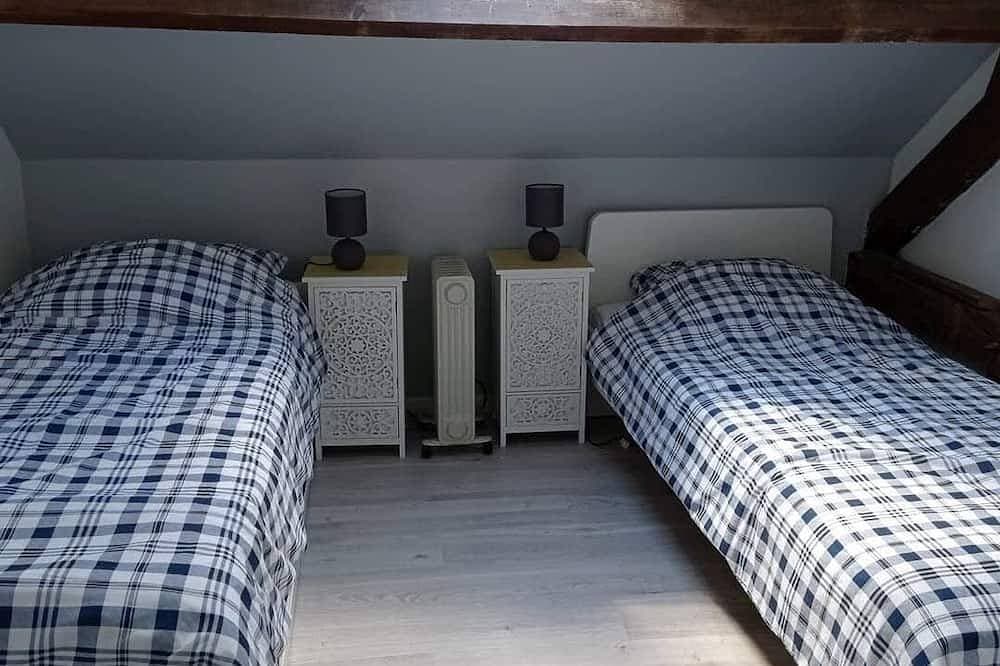 Foto 3 von 20: Four person cottage with heated/covered pool & private jacuzzi, 3 star rated