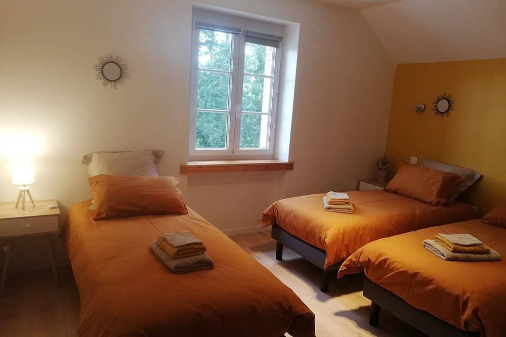 Foto 3 von 23: Gites Garde De Barriere (House)
