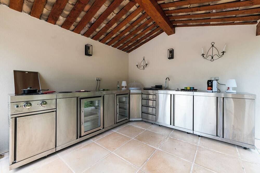 Foto 12 von 30: Les Papillons : Beautiful Provencal Villa With Unimpeded Views on Gourdon Valley