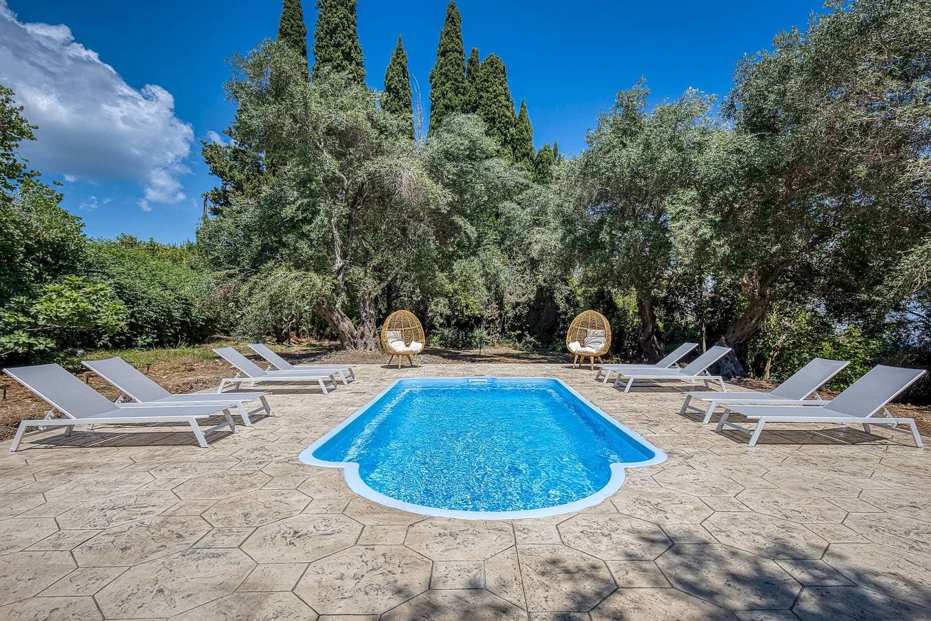 Foto 6 von 62: Villa für 8 Personen mit Garten