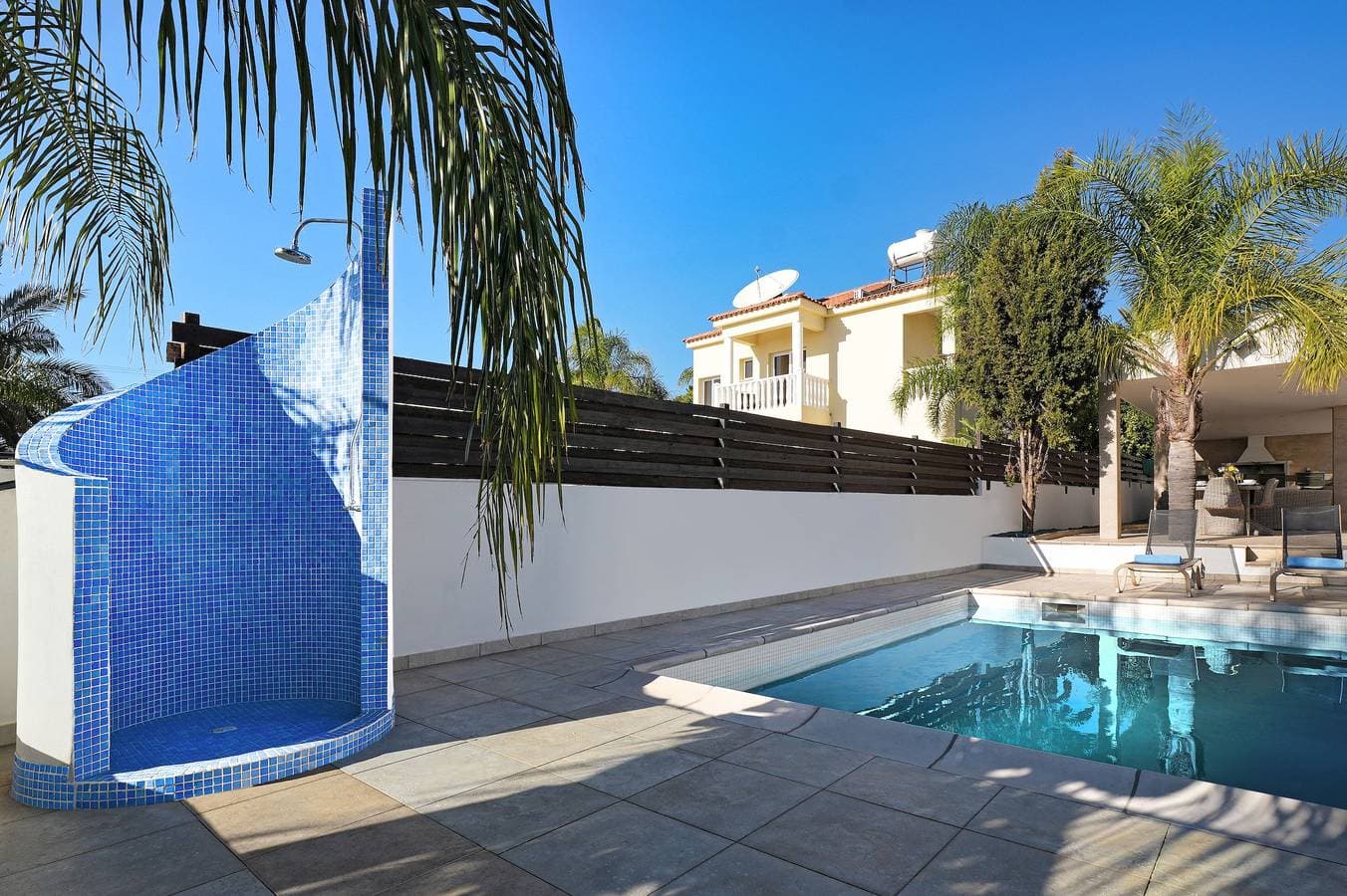 Foto 11 von 44: Villa für 11 Personen mit Pool