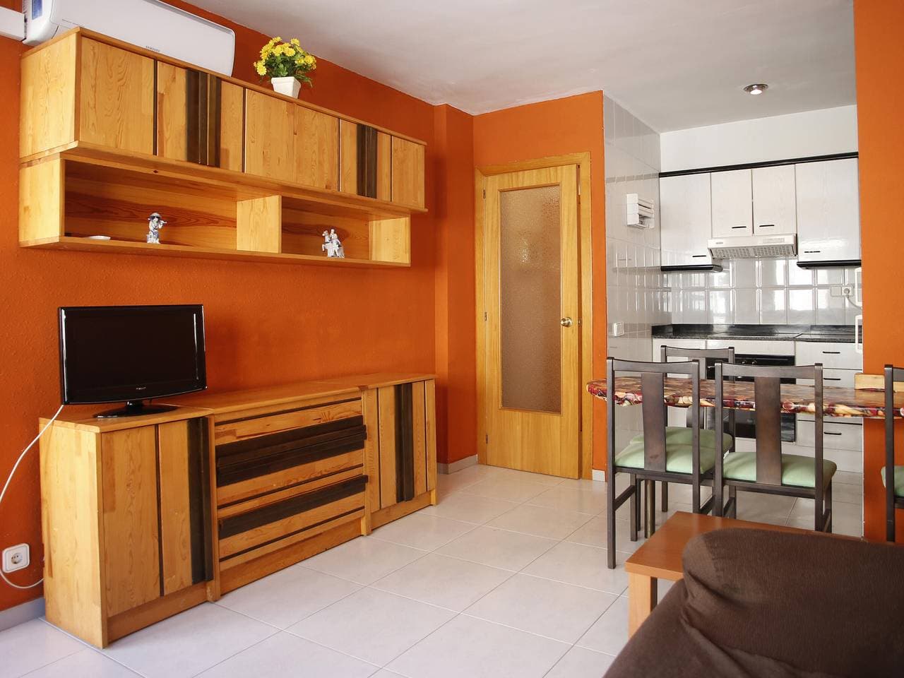 Foto 7 von 22: Wohnung mit 2 Pools und Gemeinschaftsgarten