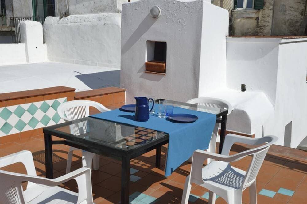 Foto 12 von 17: Pompey Haus mit Terrasse und Meerblick