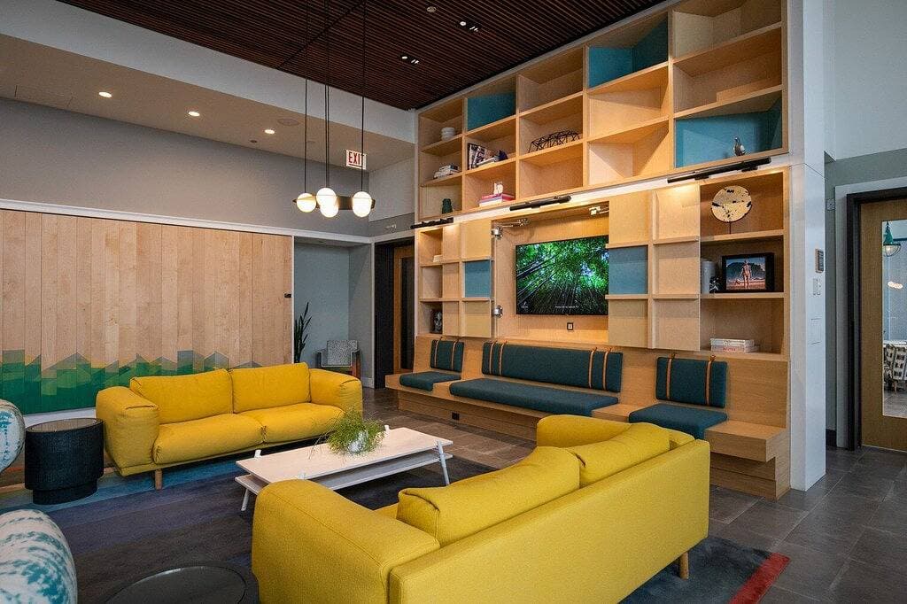 Foto 2 von 32: Hip West Loop Studio w/ Gym & Coworking, nr Uic, by Blueground