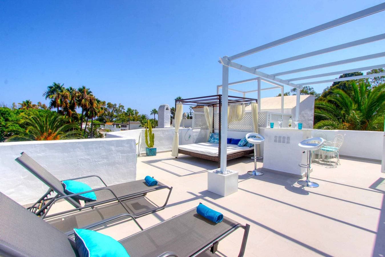 Foto 12 von 33: 1094 Luxurious Golden Beach Duplex Penthouse