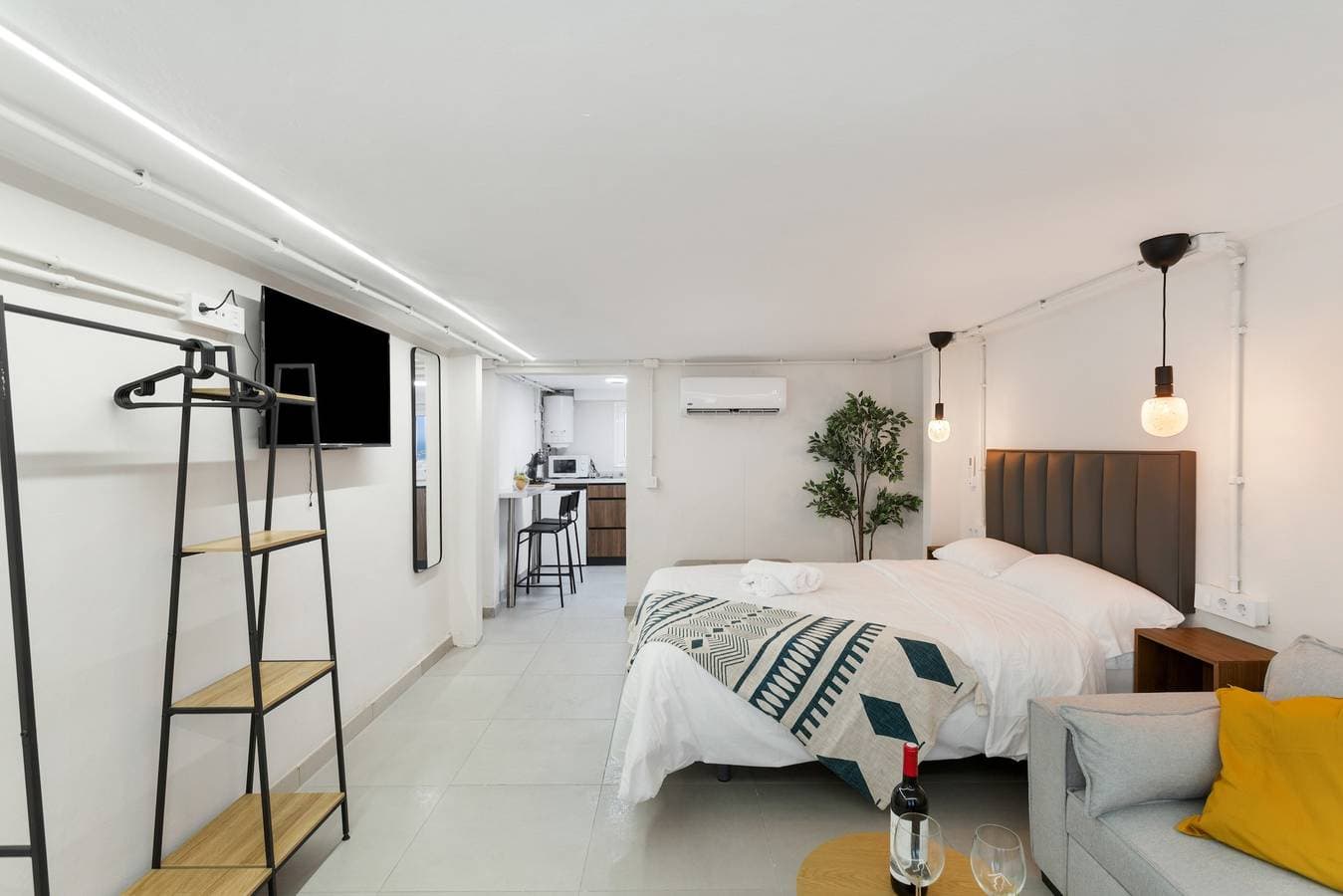 Foto 4 von 22: Ferienstudio 'Atw' mit gemeinsamer Terrasse, Wi-Fi und Klimaanlage