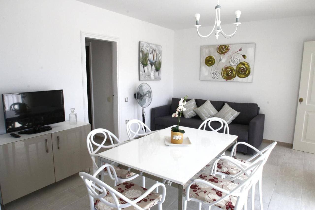 Foto 5 von 5: Apartment with Sea View
