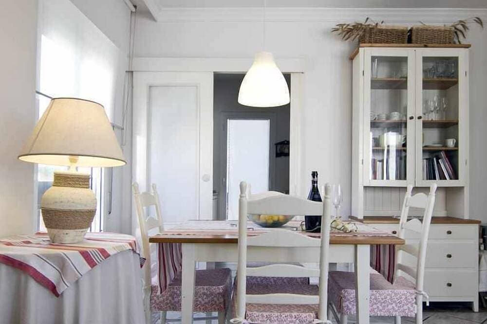 Foto 3 von 7: Maricel Apartment - right on the beach