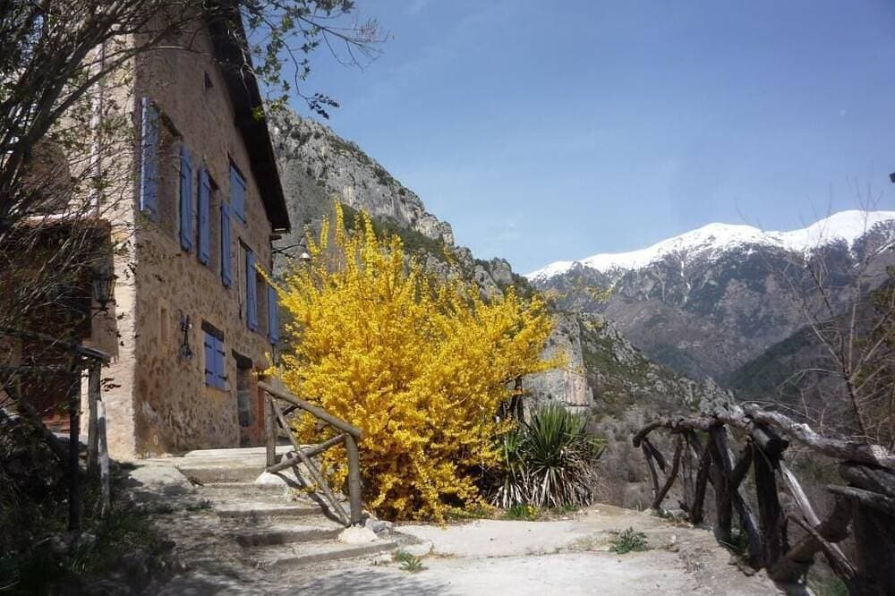 Top ruhig gelegenes Haus mit Blick auf die Gipfel des Mercantour teil außer 1