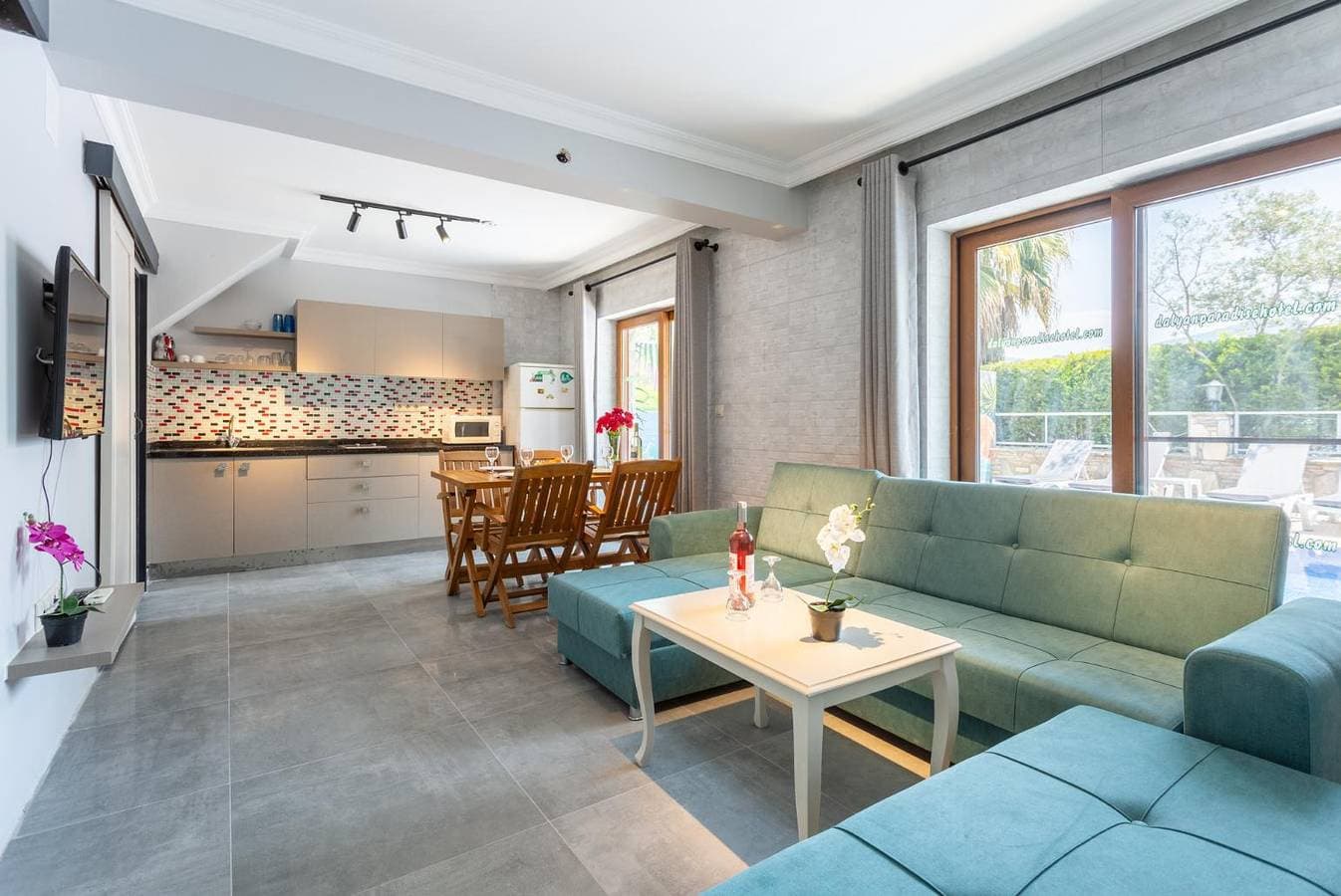 Foto 3 von 17: Villa für 4 Personen mit Balkon