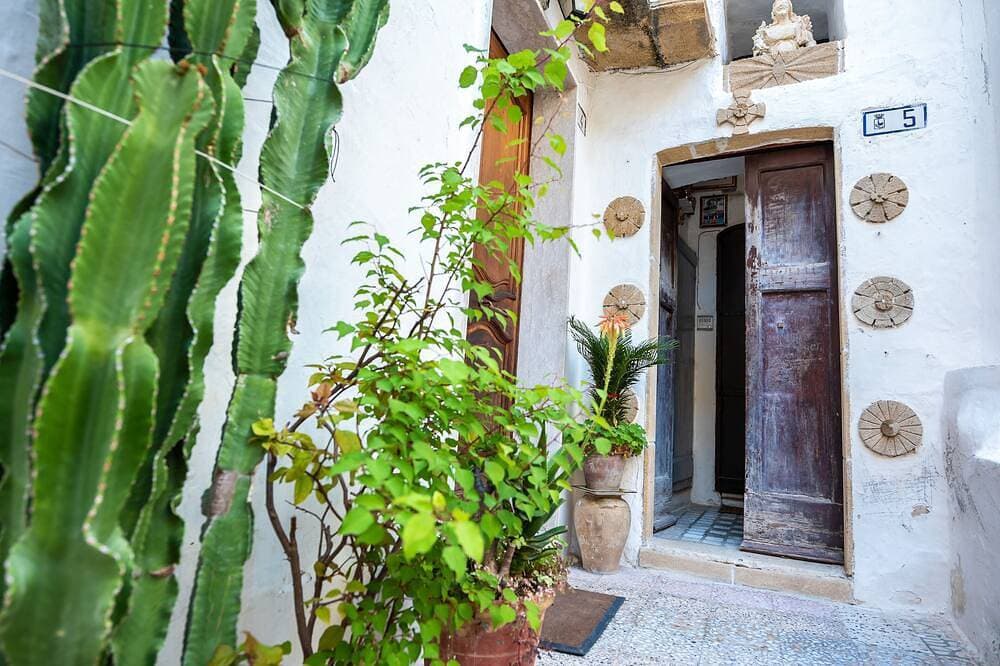 Historisches Ferienhaus aus dem Jahre 1700 in Gallipoli 1