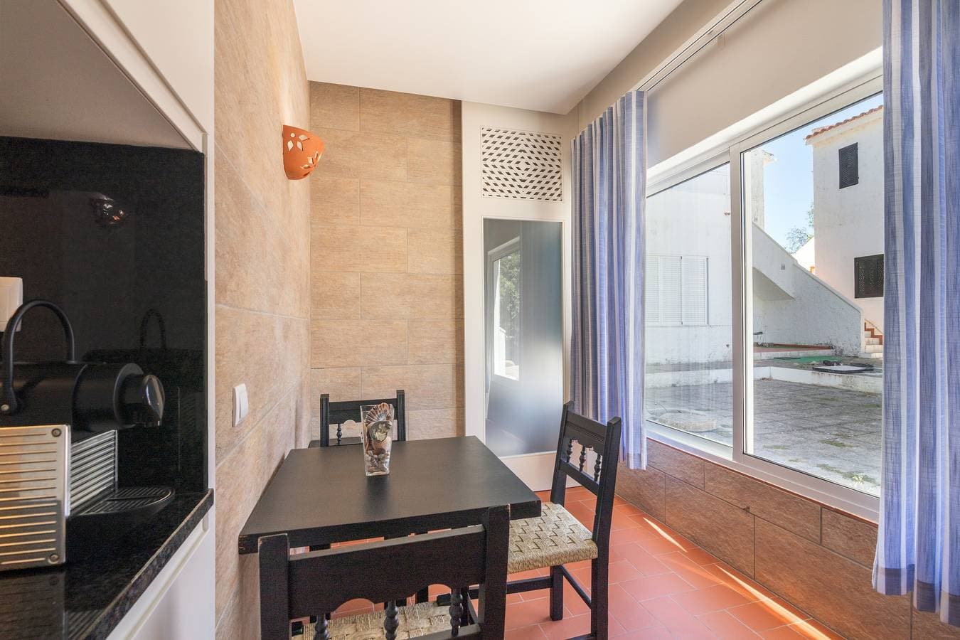 Foto 6 von 25: Ferienwohnung 'Apartamento Nascimento' mit Pool, Terrasse & Klimaanlage