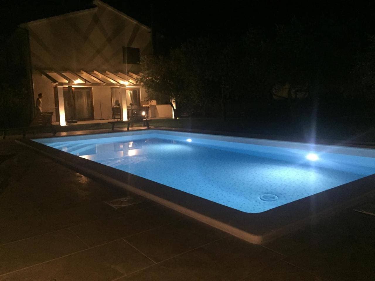 Foto 6 von 49: Apartment with Private Pool