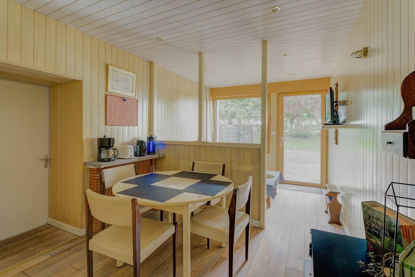 Foto 6 von 20: Ferienhaus 'La Maison De La Rebergère' mit gemeinsamer Terrasse, Garten und WLAN