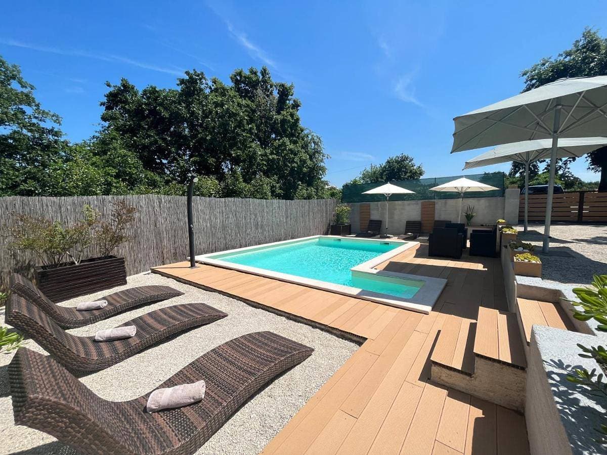 Foto 3 von 45: Villa with Private Pool