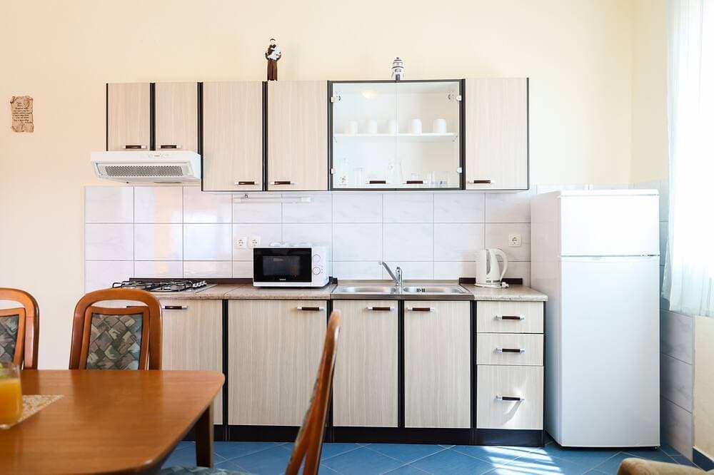 Foto 5 von 10: 1-Zimmer-Ferienwohnung mit Terrasse und Meerblick Kozjaca, Paklenica