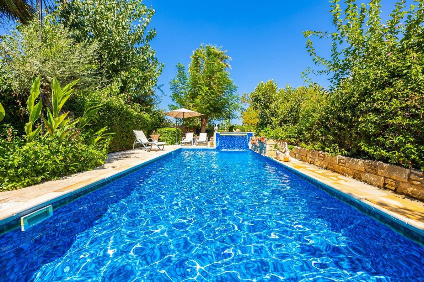 Foto 3 von 25: Villa für 4 Personen mit Garten
