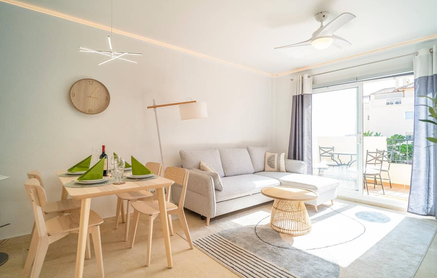 Foto 3 von 17: Apartment mit Meerblick, WiFi, AC und Parkplatz