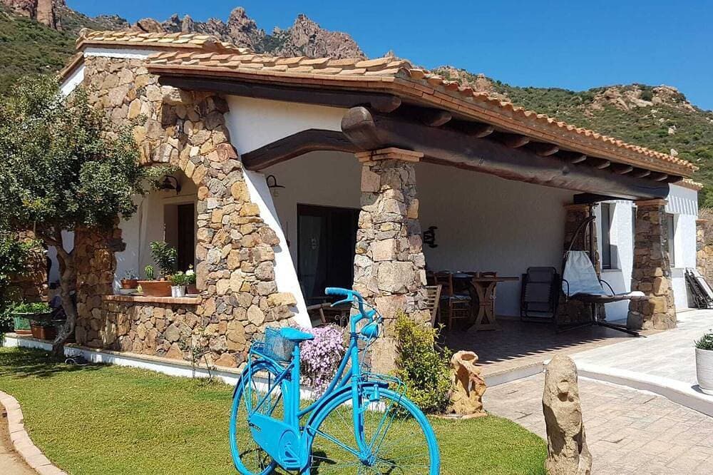 Foto 6 von 30: 400 Mt Beach Single Villa Sea View With Private Pool