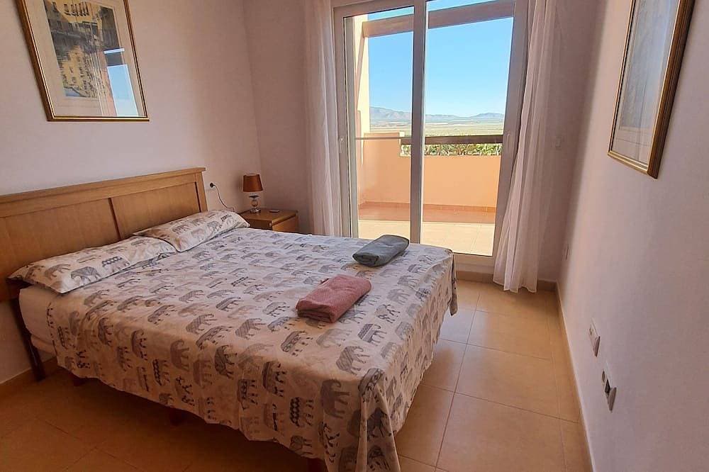 Foto 3 von 30: Sonnenterrasse - 5-Bett-Apartment - Riesige Terrasse und Bergblick mit 24-Stunden-Sicherheit