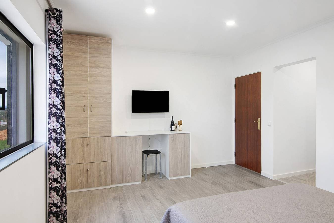 Foto 6 von 18: Ferienwohnung 'Sunset' mit gemeinsamer Terrasse, WLAN und Klimaanlage