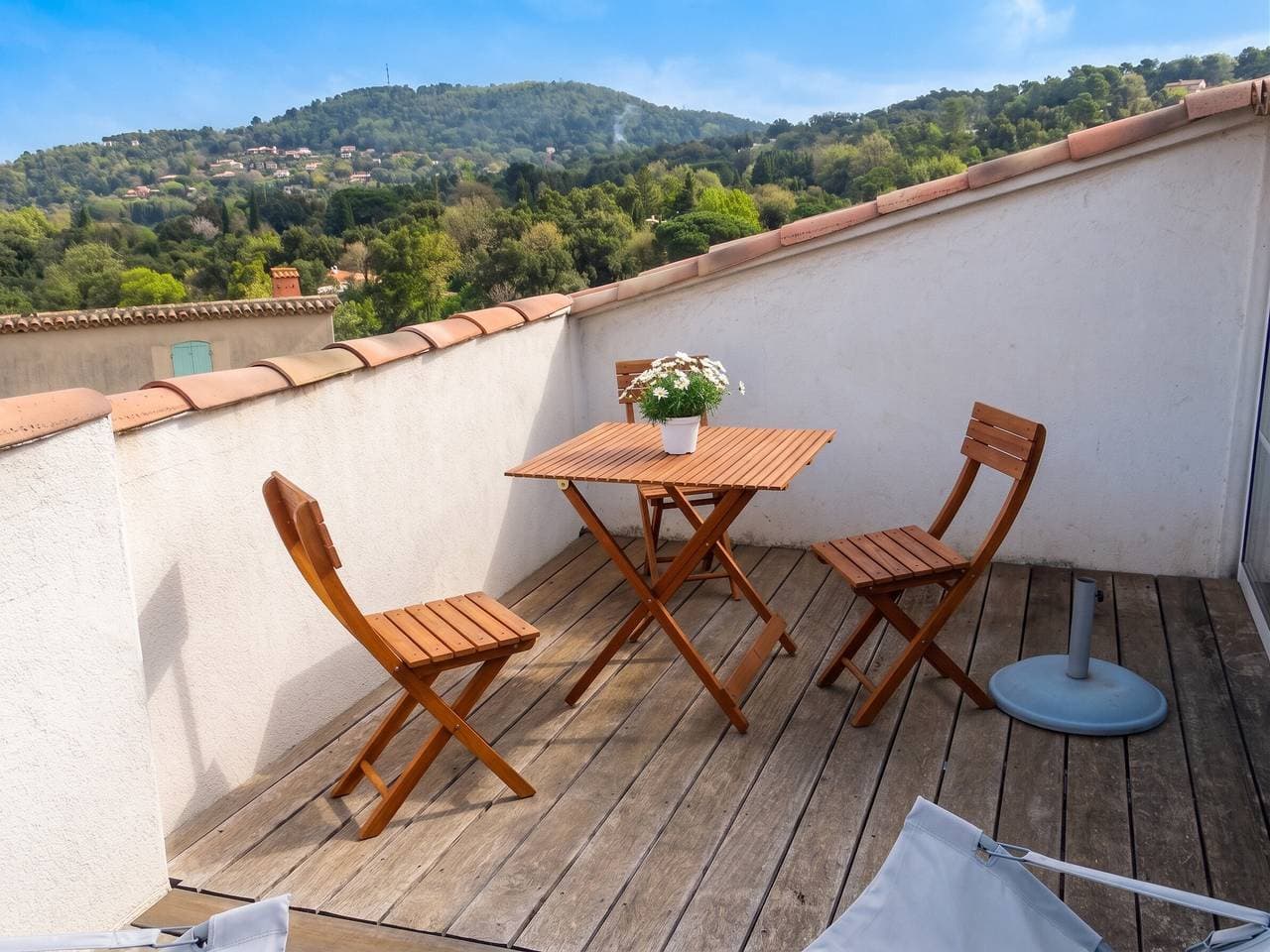 Foto 13 von 30: Bequemes Haus in La Garde-Freinet, 160 m², Stadtblick