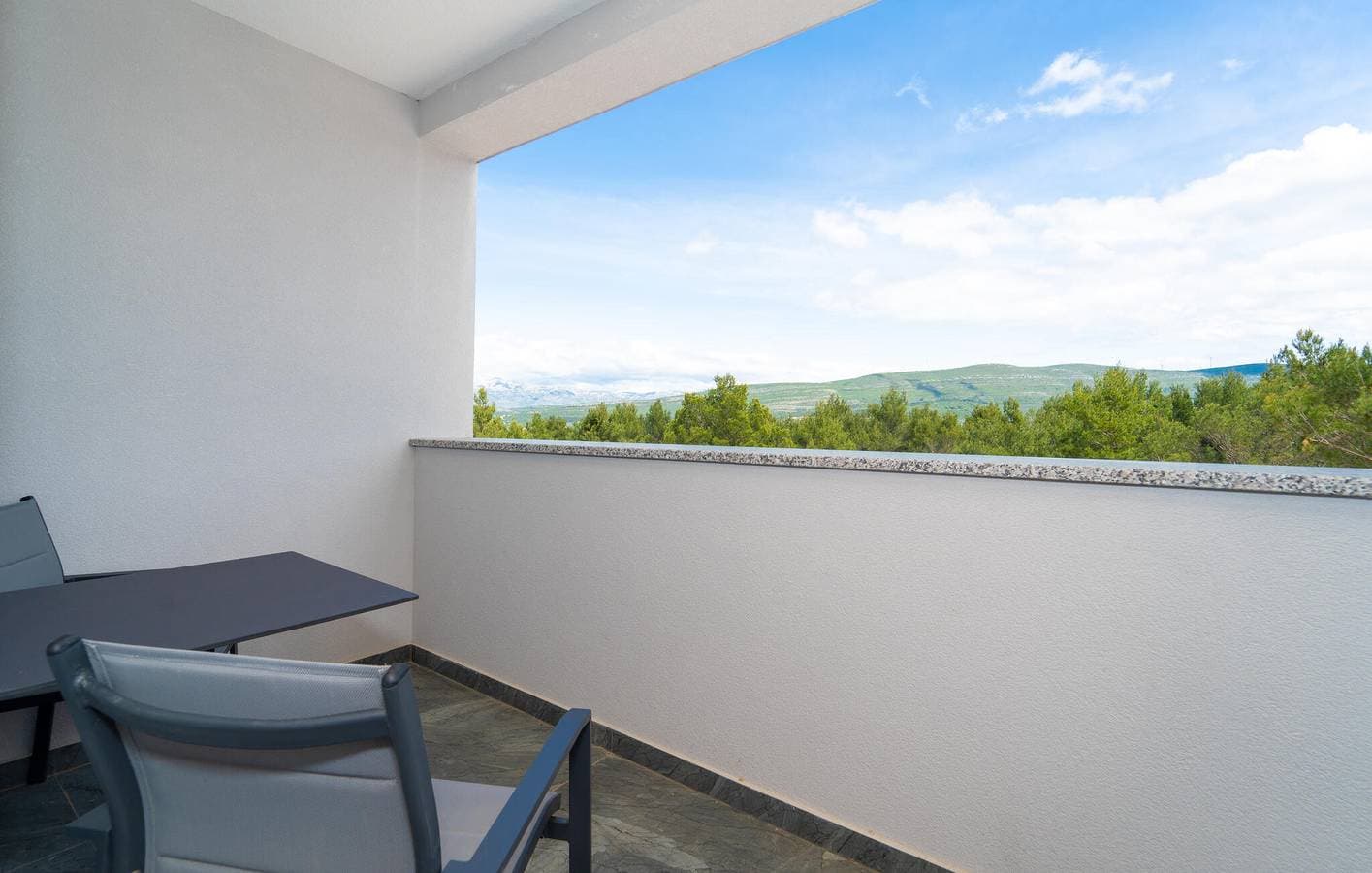 Foto 7 von 21: Moderne 2-Zimmer-Wohnung mit Terrasse, WLAN und Parkplatz in Küstennähe