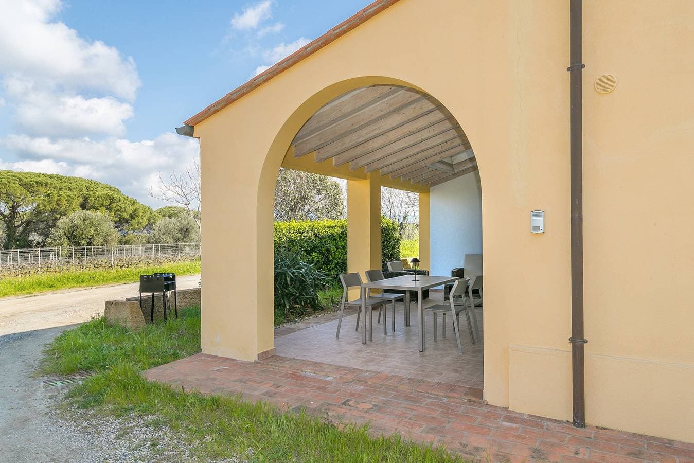 Foto 8 von 26: Ferienwohnung 'Enrichetta' mit terrasse und WLAN