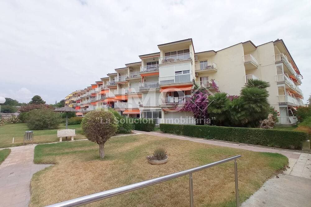 Foto 8 von 12: 1st line of beach, sea views, Llosa area