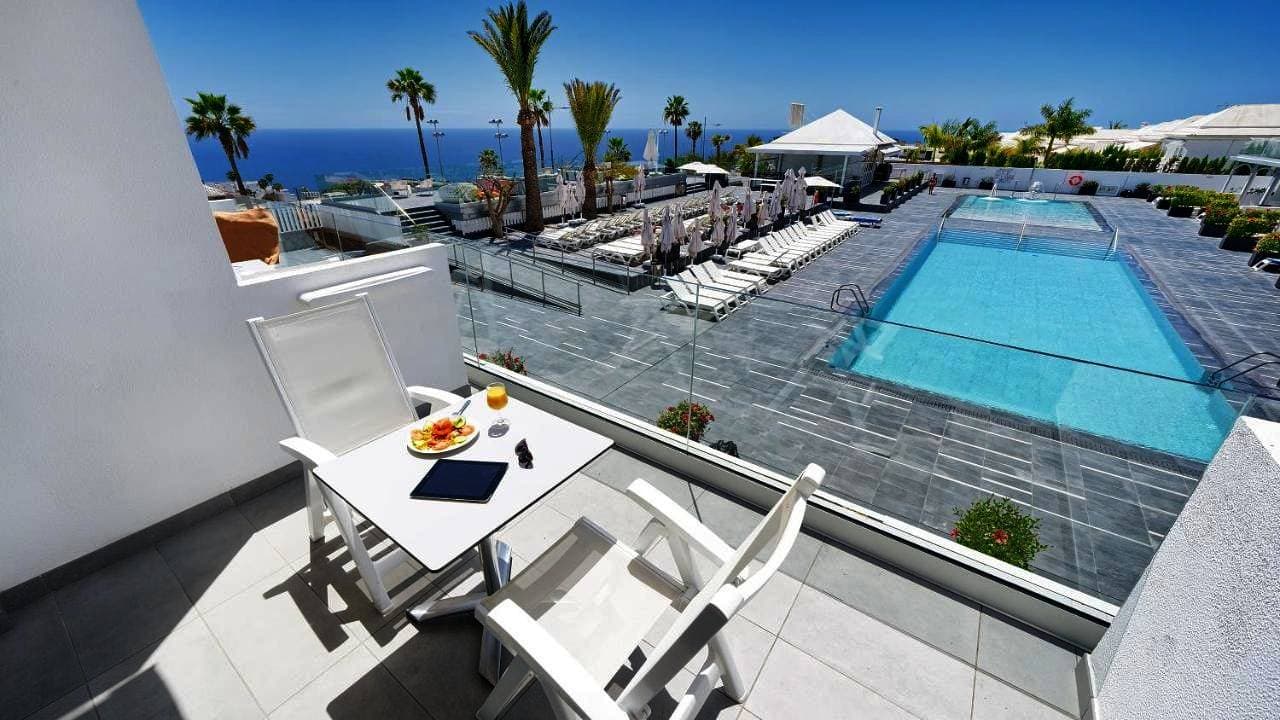 Foto 3 von 9: Apartment with Pool View