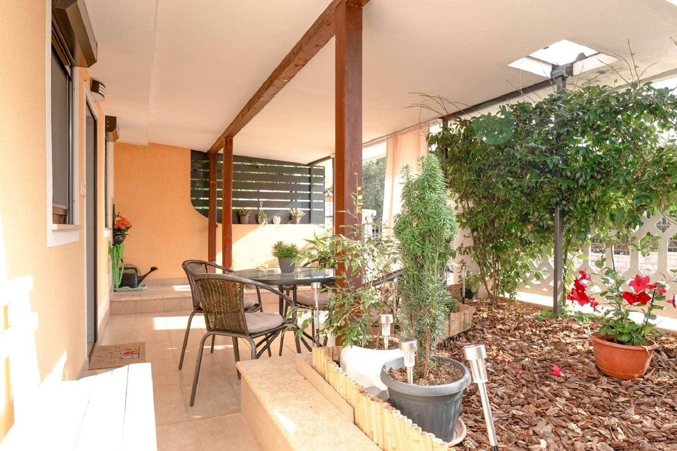 Foto 2 von 25: Malerisches Apartment mit toller Terrasse, Garten, Waschmaschine, WiFi