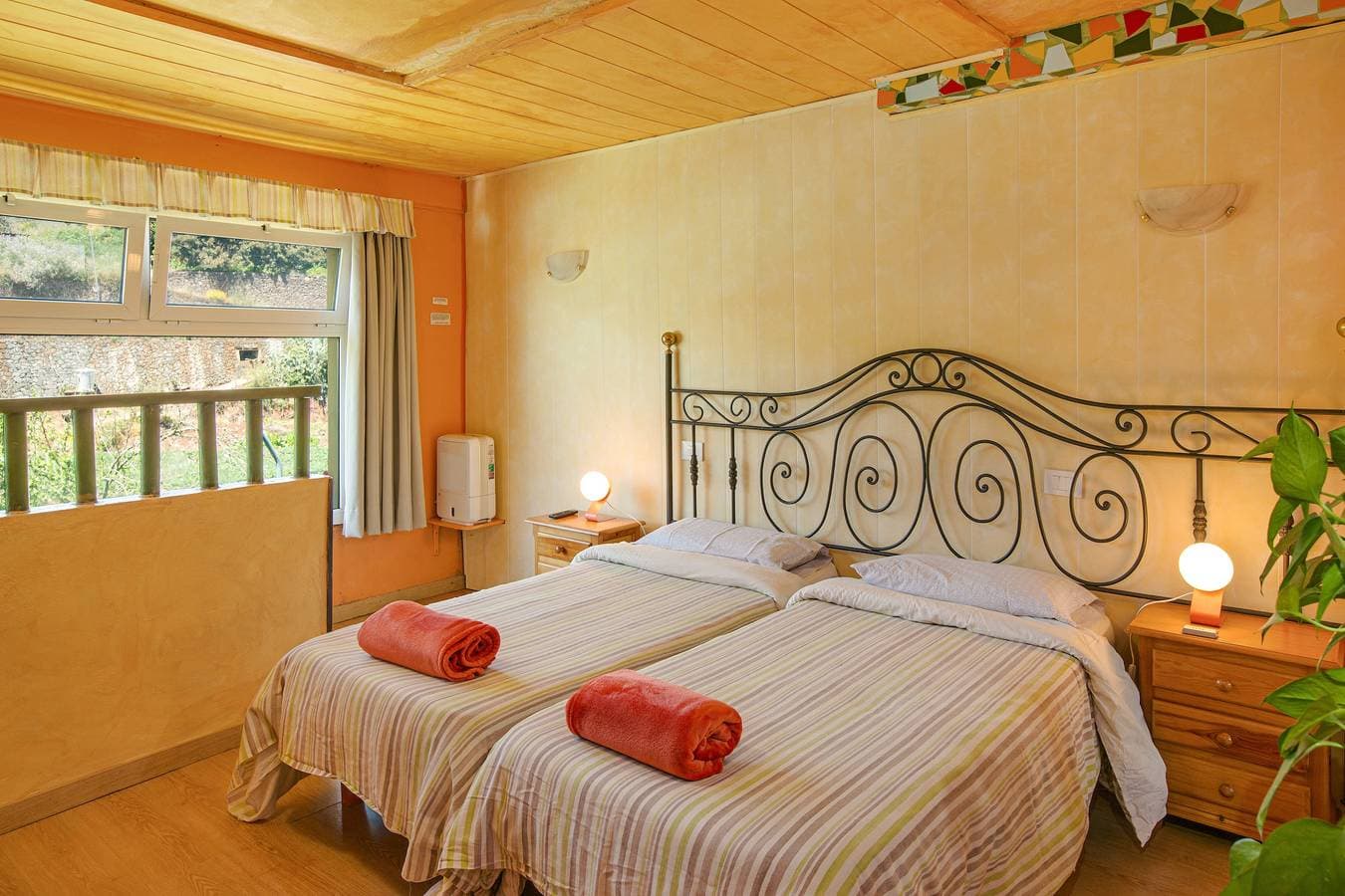 Foto 8 von 32: Finca "La Alpispa" mit Pool, schnellem WLAN, Terrasse und Garten