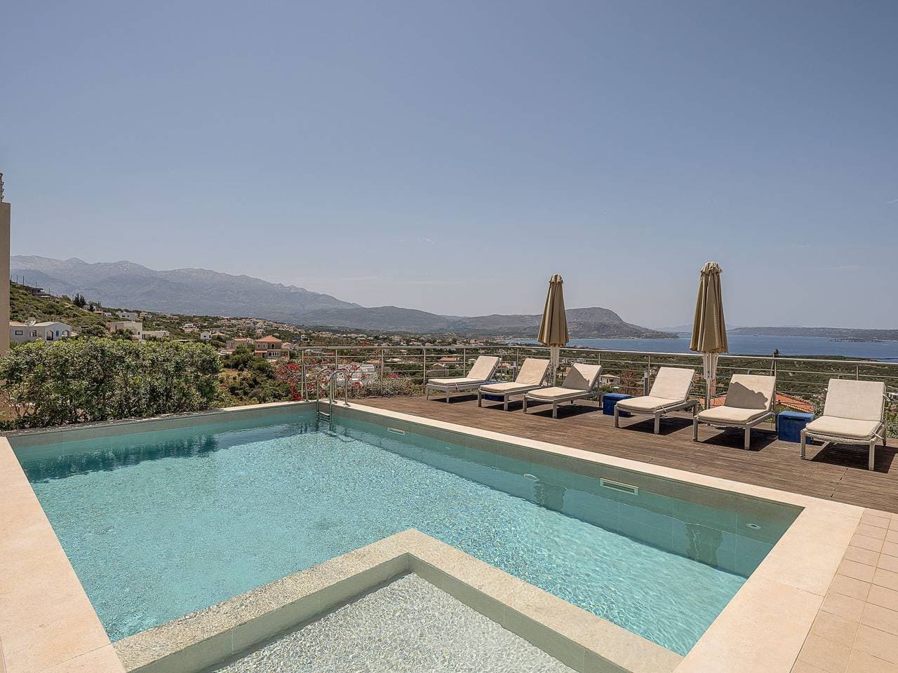 Foto 2 von 32: Adeste Seaview Villa I-Pool, BBQ & 900m to sea