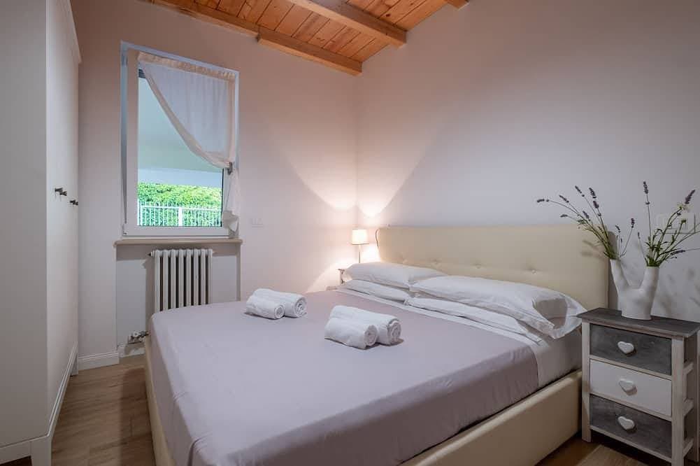 Foto 4 von 30: Villa mit Seeblick und Grill
