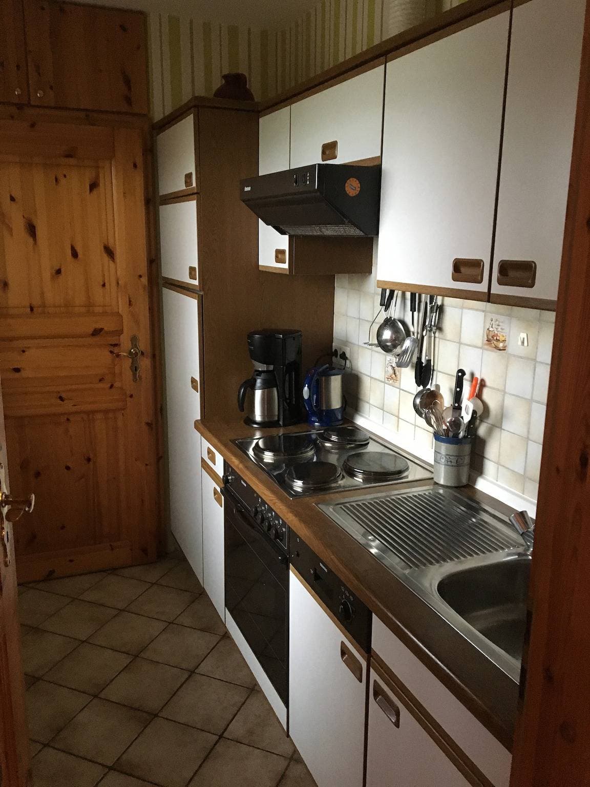 Foto 6 von 10: Ferienwohnung 'Seewind' mit Gemeinschaftsterrasse und Garten