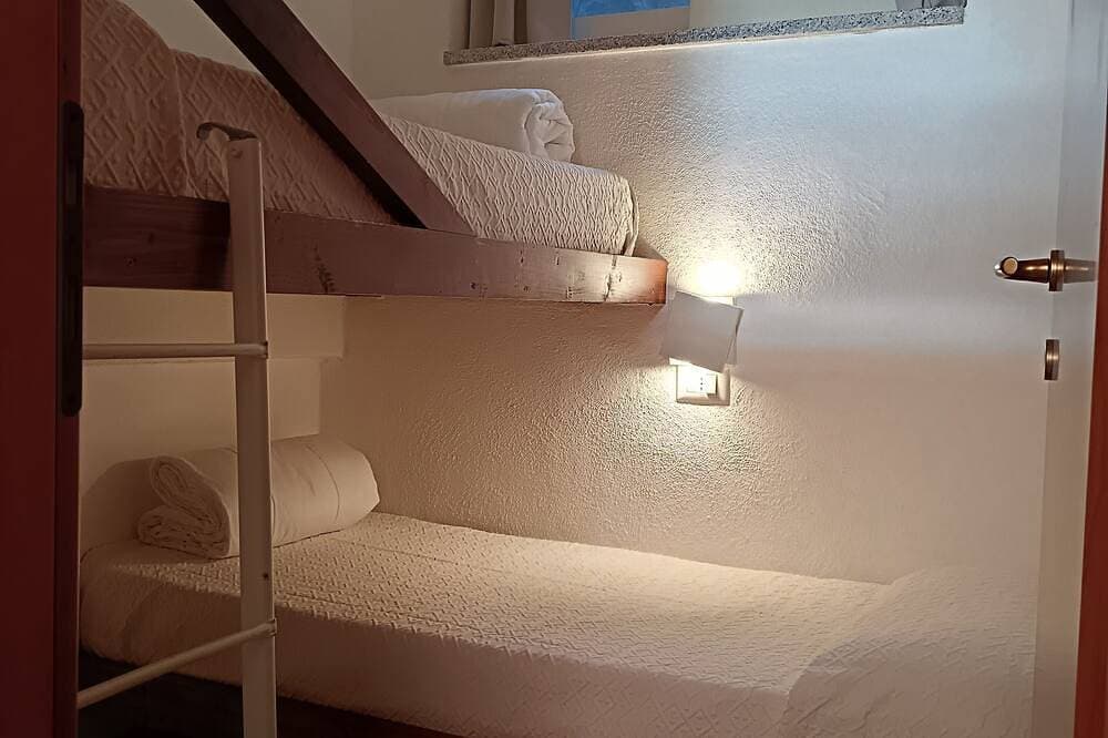 Foto 6 von 30: Villa in Panoramaposition, nur einen Steinwurf vom Meer entfernt