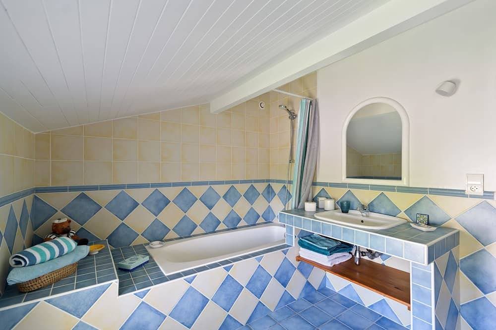 Foto 6 von 30: Villa Arcangues neo-baskisch, Schwimmbad und Palmen 10 Minuten von Biarritz entfernt