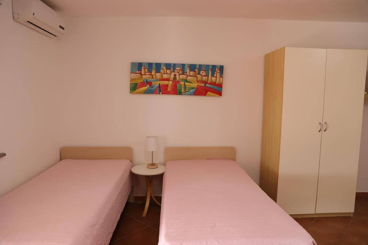 Foto 10 von 21: Large Double Room