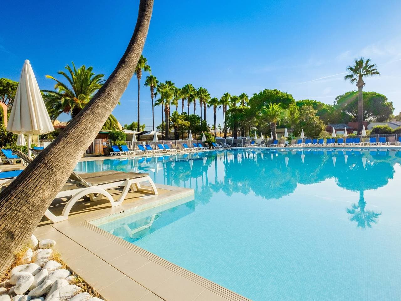 Foto 4 von 39: Unterkunft am Flussufer in der Nähe von Cannes