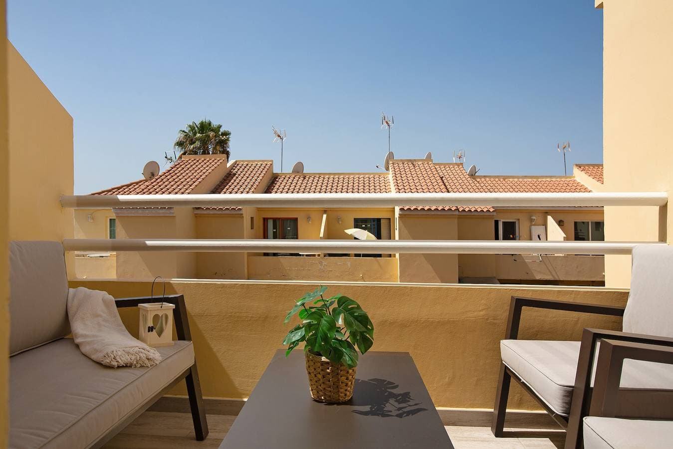 Foto 6 von 22: Ferienvilla 'Bungalow Sonemar Sunshine' mit Meerblick & gemeinschaftlich genutztem Pool