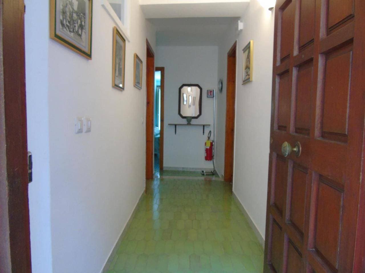 Foto 13 von 28: Two-Bedroom Apartment